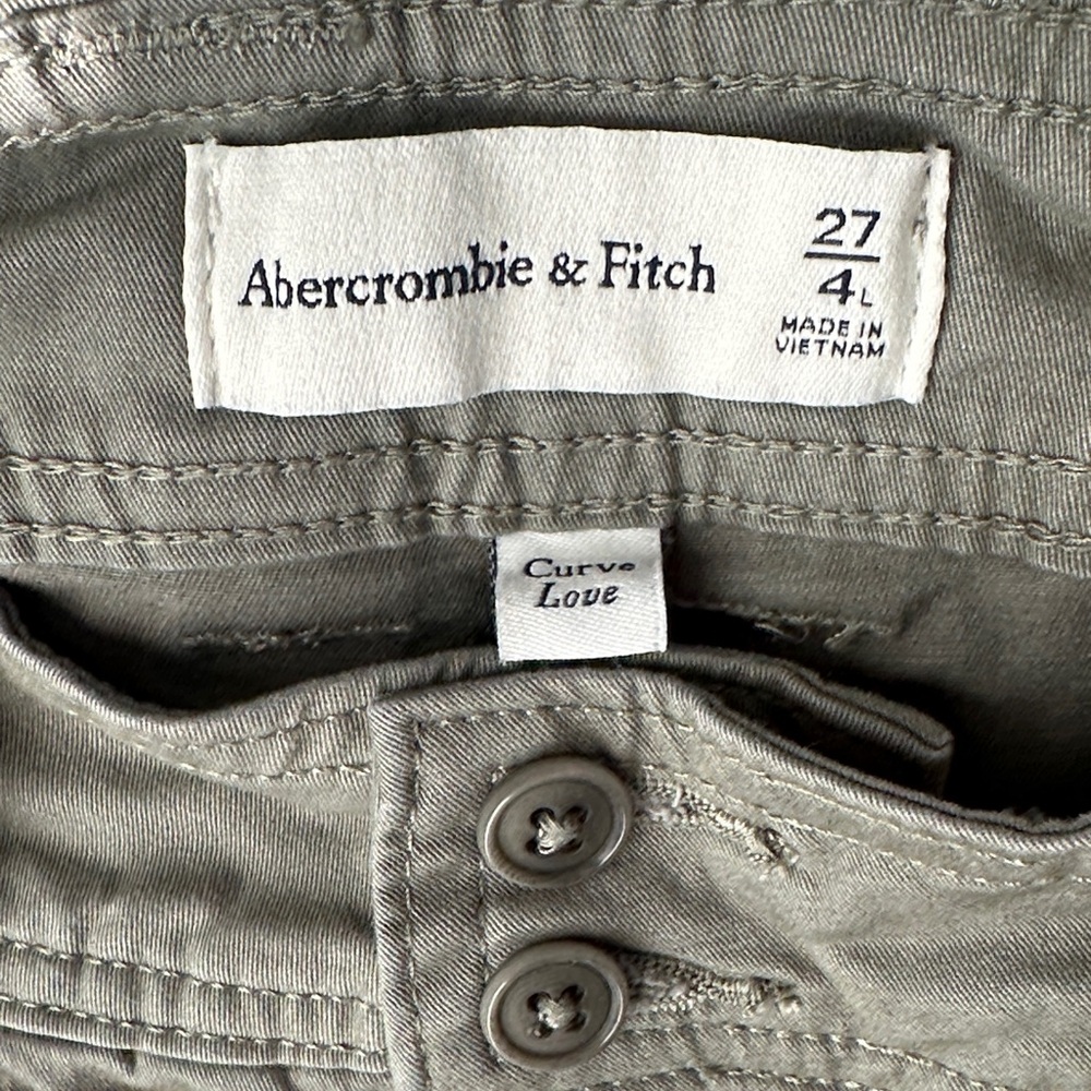 Abercrombie & Fitch Olive Cargo Pants LIKE NEW!!